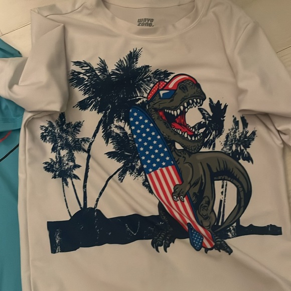 Boys Rashguard Shirts - Picture 3 of 5